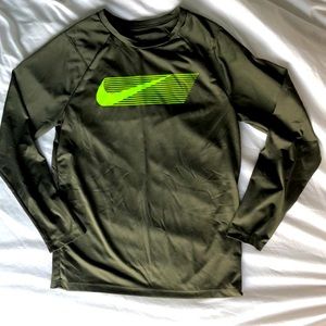 Set of 2 Nike Army Green & Black Large Boys Dri Fit Long Sleeve Tees, Perfect